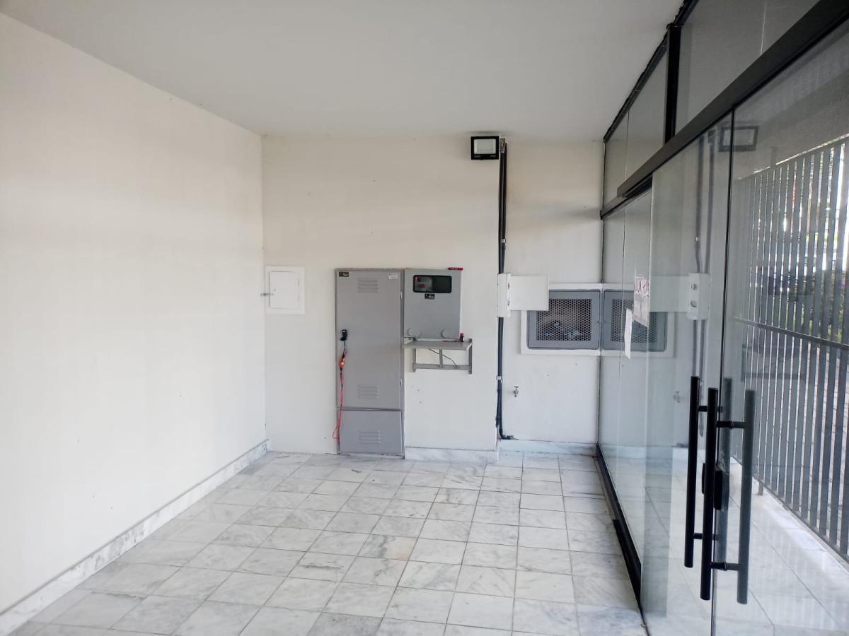 Prédio, Floresta, 0 Quarto, 25 Vagas