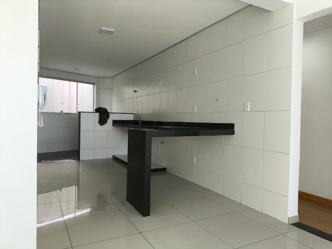 Apartamento, Barreiro, 3 Quartos, 2 Vagas, 1 Suíte