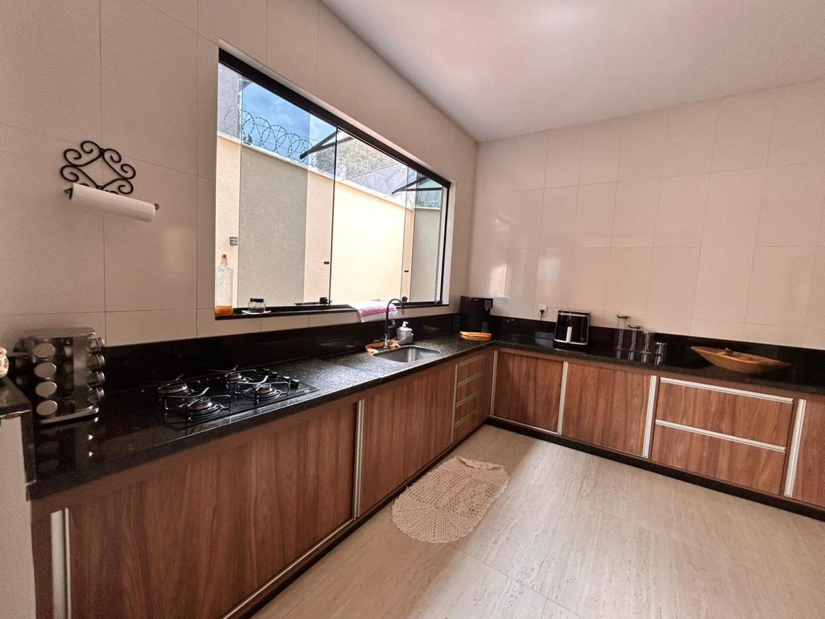 Casa, Camilo Alves, 4 Quartos, 3 Vagas