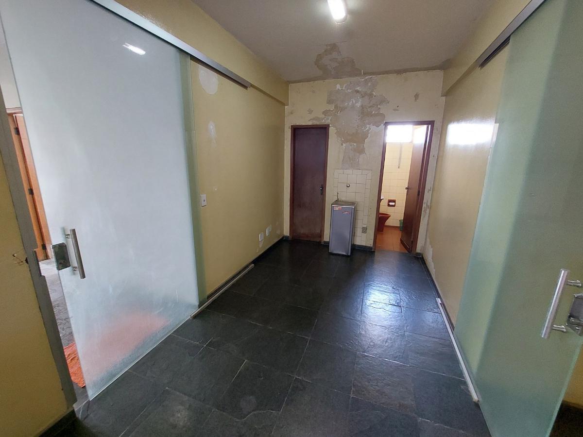 Prédio, Jardim América, 4 Quartos, 7 Vagas, 2 Suítes