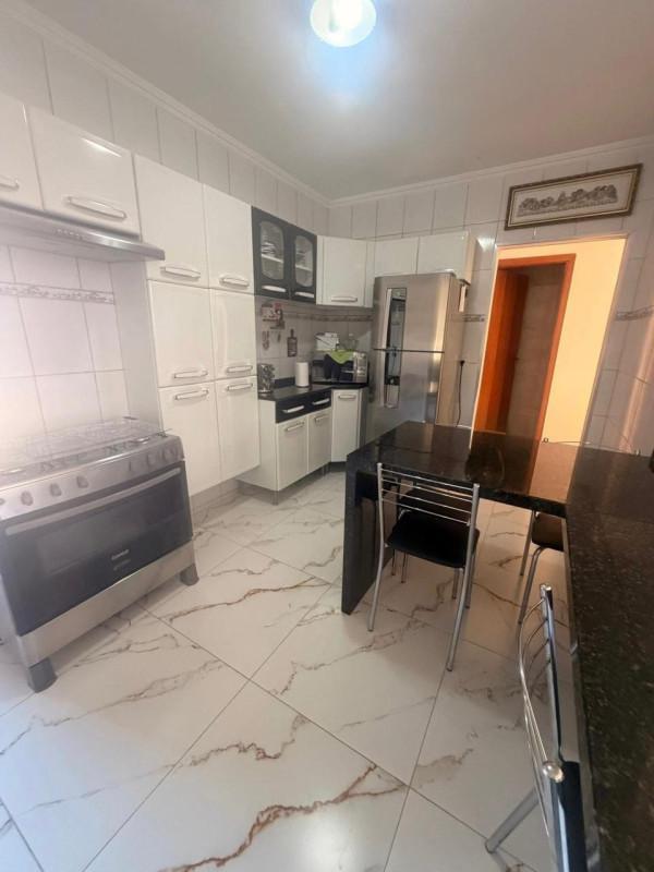 Casa, Eldorado, 4 Quartos, 1 Vaga, 2 Suítes