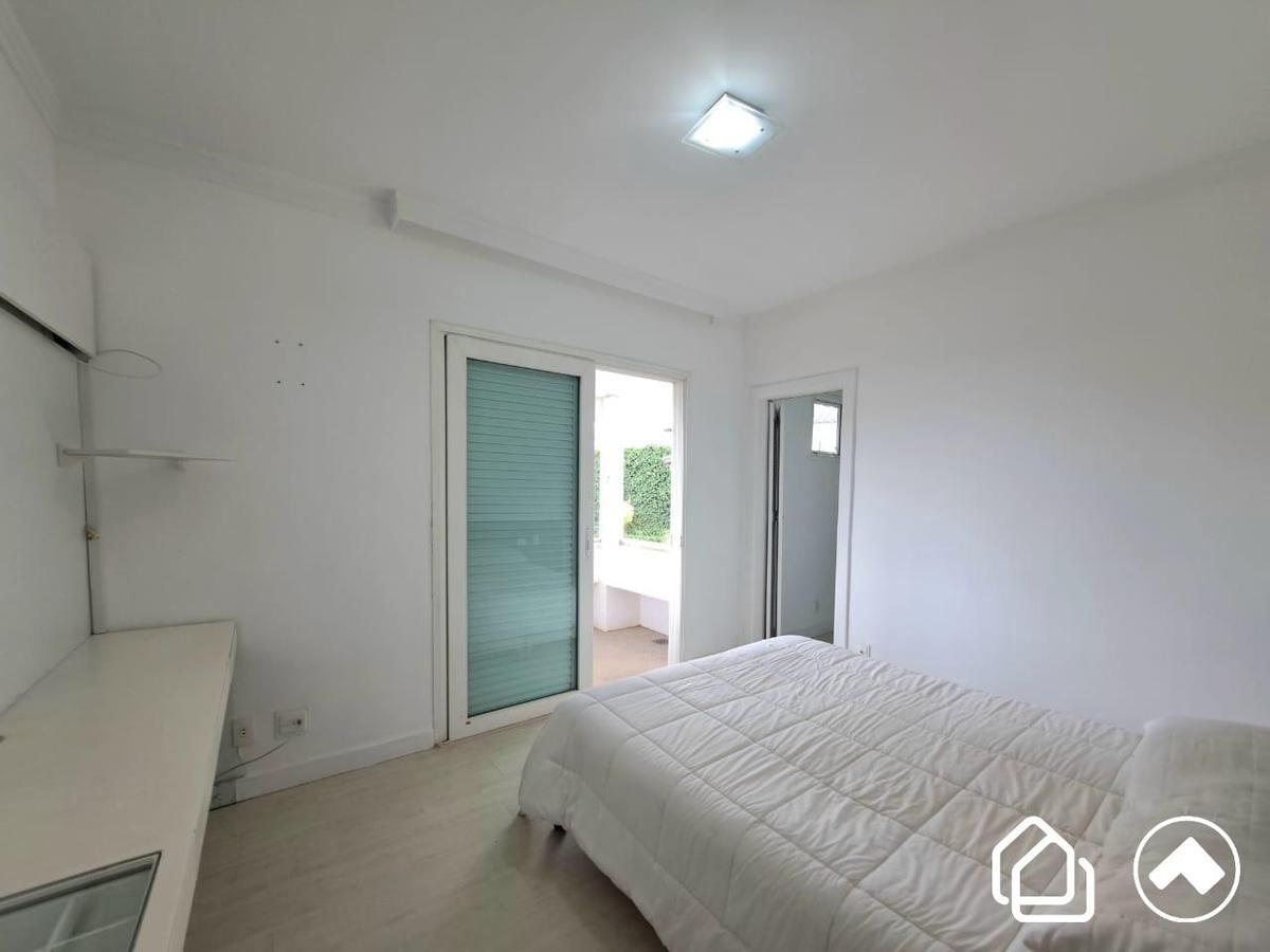 Casa, Estoril, 3 Quartos, 6 Vagas, 1 Suíte