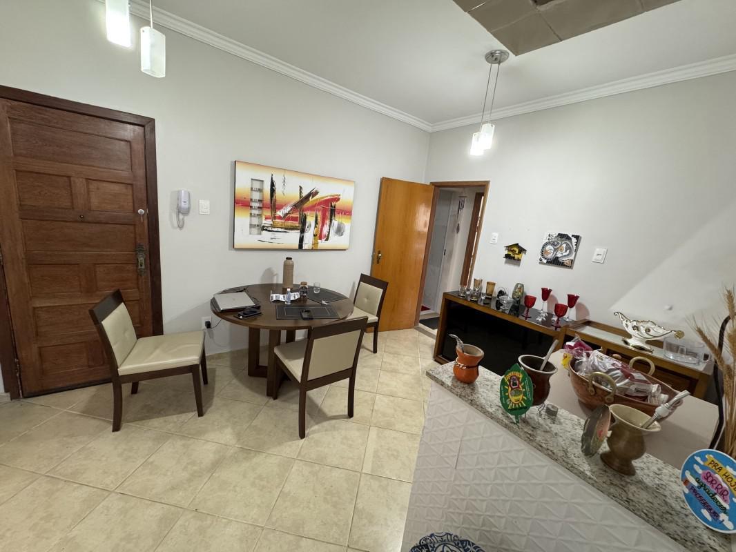 Apartamento, Sagrada Família, 2 Quartos, 1 Vaga, 1 Suíte