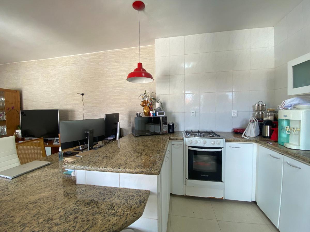 Casa, Colégio Batista, 4 Quartos, 1 Vaga, 1 Suíte