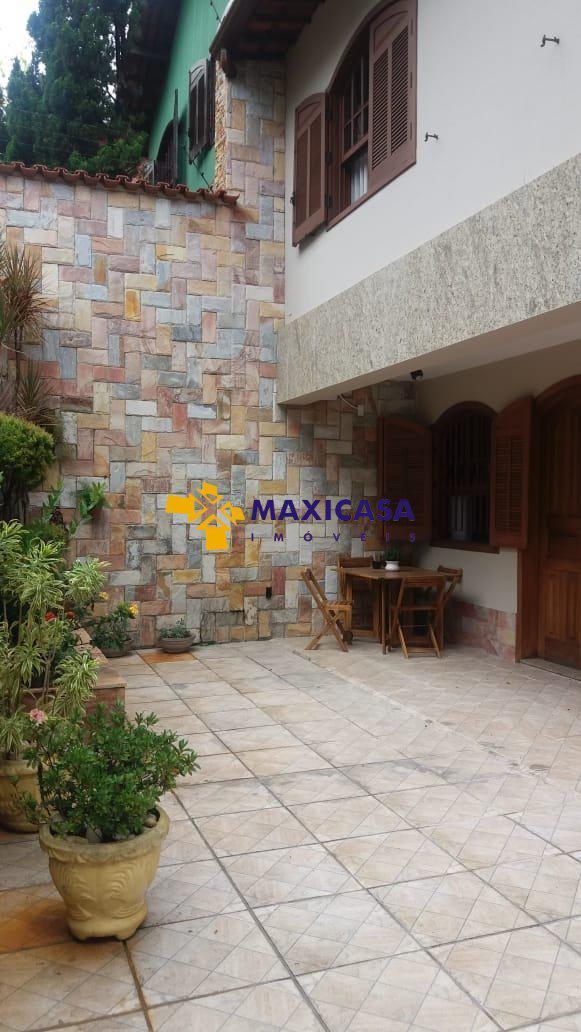 Casa, Caiçaras, 4 Quartos, 3 Vagas, 1 Suíte