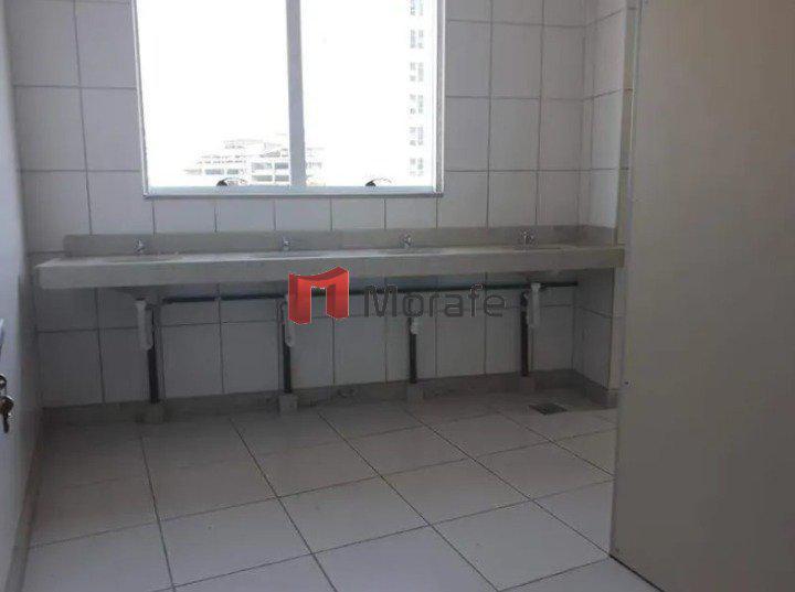 Galpão, Estoril, 0 Quarto, 26 Vagas