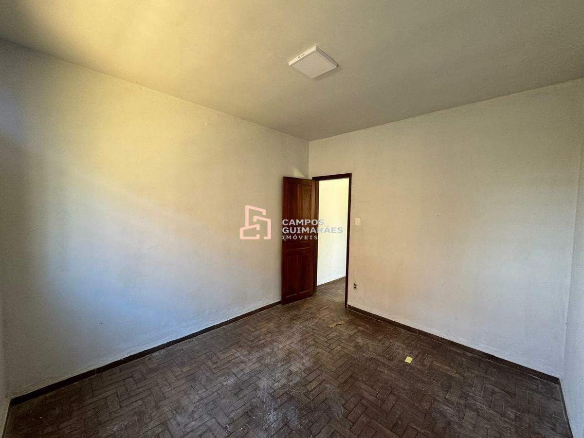 Casa, Tirol, 2 Quartos, 4 Vagas