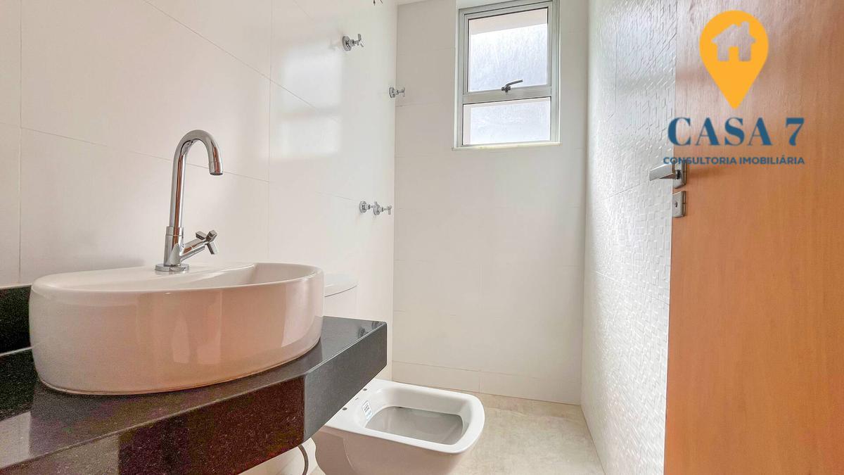 Apartamento, Serra, 2 Quartos, 2 Vagas, 1 Suíte