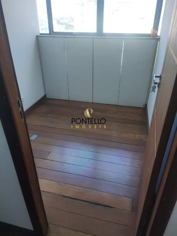 Sala, Centro, 0 Quarto, 0 Vaga, 1 Suíte