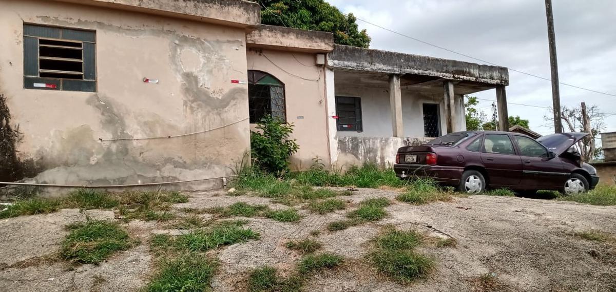 Lote, Pousada Santo Antônio, 1 Quarto, 2 Vagas