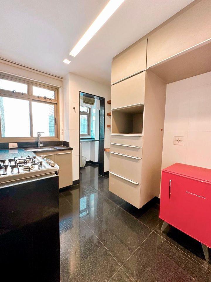 Apartamento, Funcionários, 3 Quartos, 2 Vagas, 2 Suítes