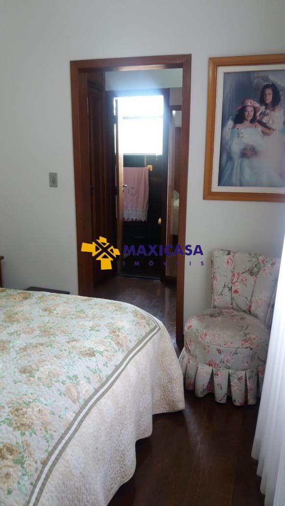 Casa, Caiçaras, 4 Quartos, 3 Vagas, 1 Suíte