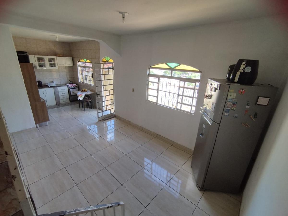 Casa, Planalto, 4 Quartos, 4 Vagas, 1 Suíte