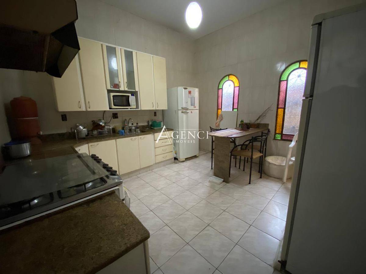 Casa, Camargos, 3 Quartos, 0 Vaga, 1 Suíte