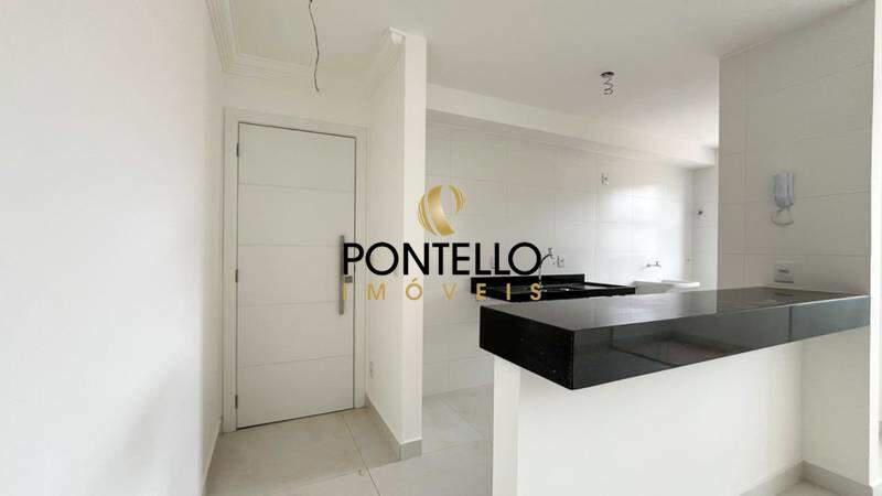 Apartamento, Sagrada Família, 3 Quartos, 2 Vagas, 1 Suíte