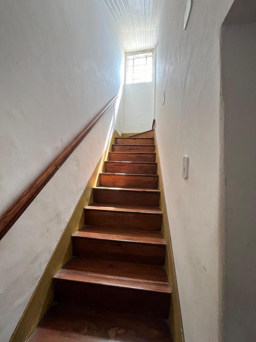 Casa, Centro, 5 Quartos, 0 Vaga, 1 Suíte
