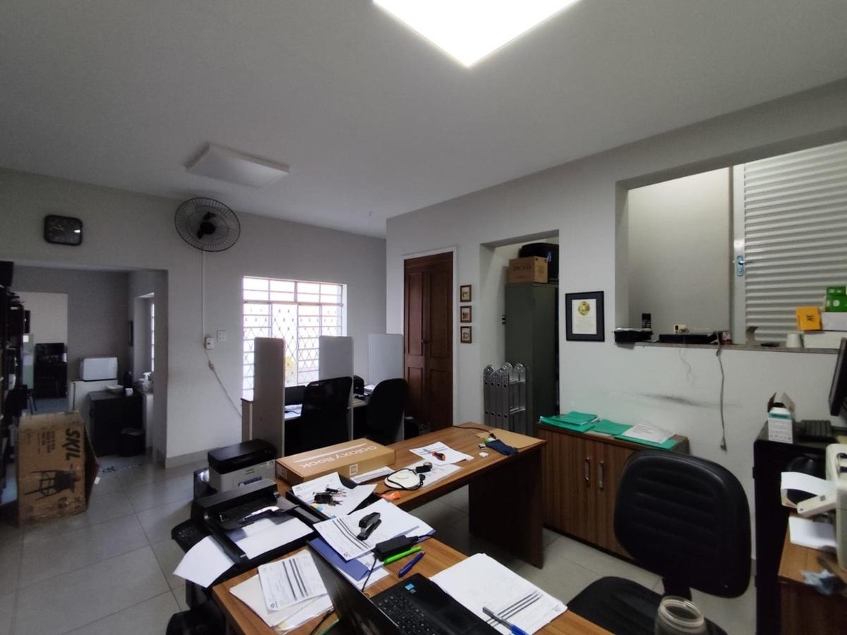 Casa Comercial, Carlos Prates, 3 Quartos, 4 Vagas