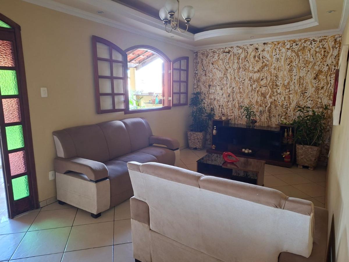 Casa, Casa Branca, 4 Quartos, 3 Vagas, 1 Suíte