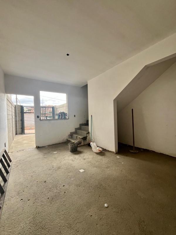 Casa, Novo Barreirinho, 2 Quartos, 1 Vaga, 1 Suíte