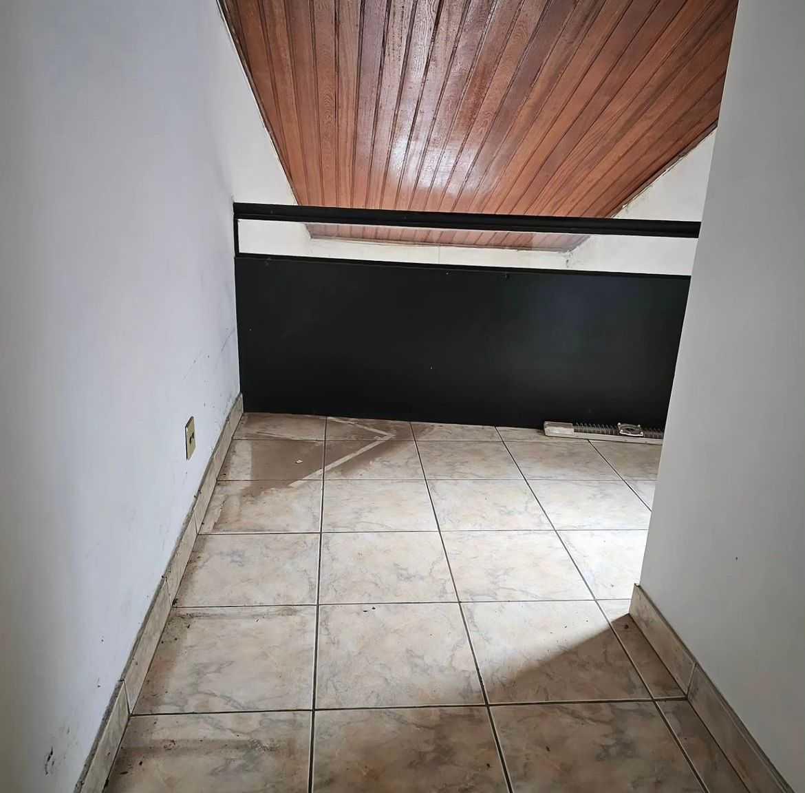 Andar, Centro, 0 Quarto, 0 Vaga