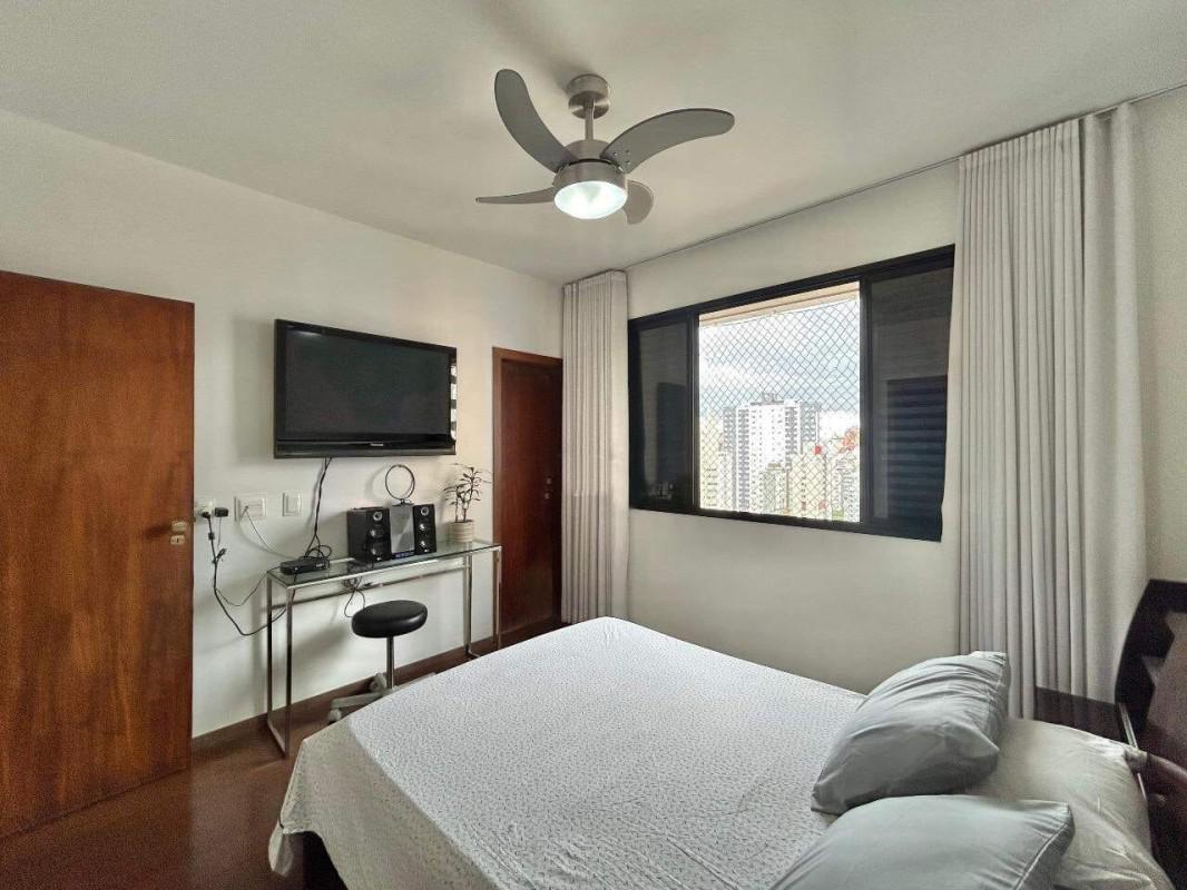 Apartamento, Funcionários, 4 Quartos, 2 Vagas, 1 Suíte