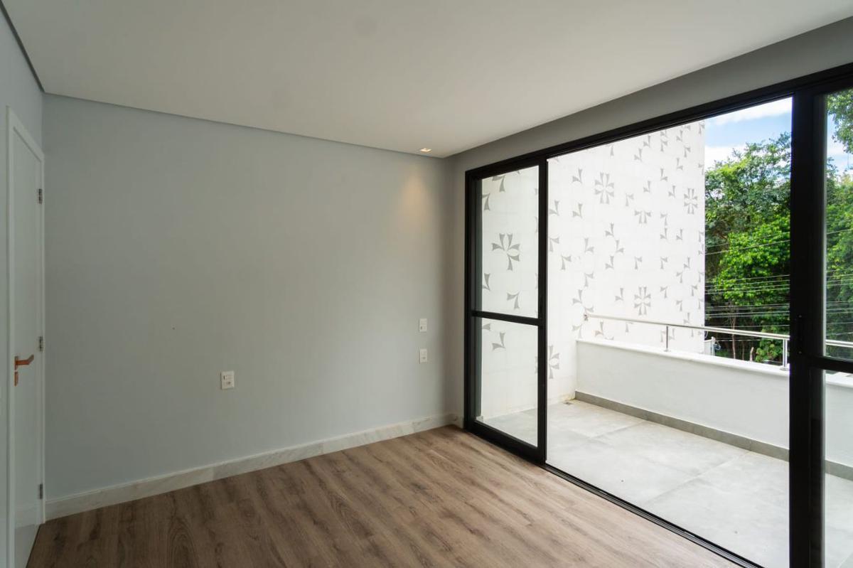 Casa, Planalto, 4 Quartos, 2 Vagas, 1 Suíte