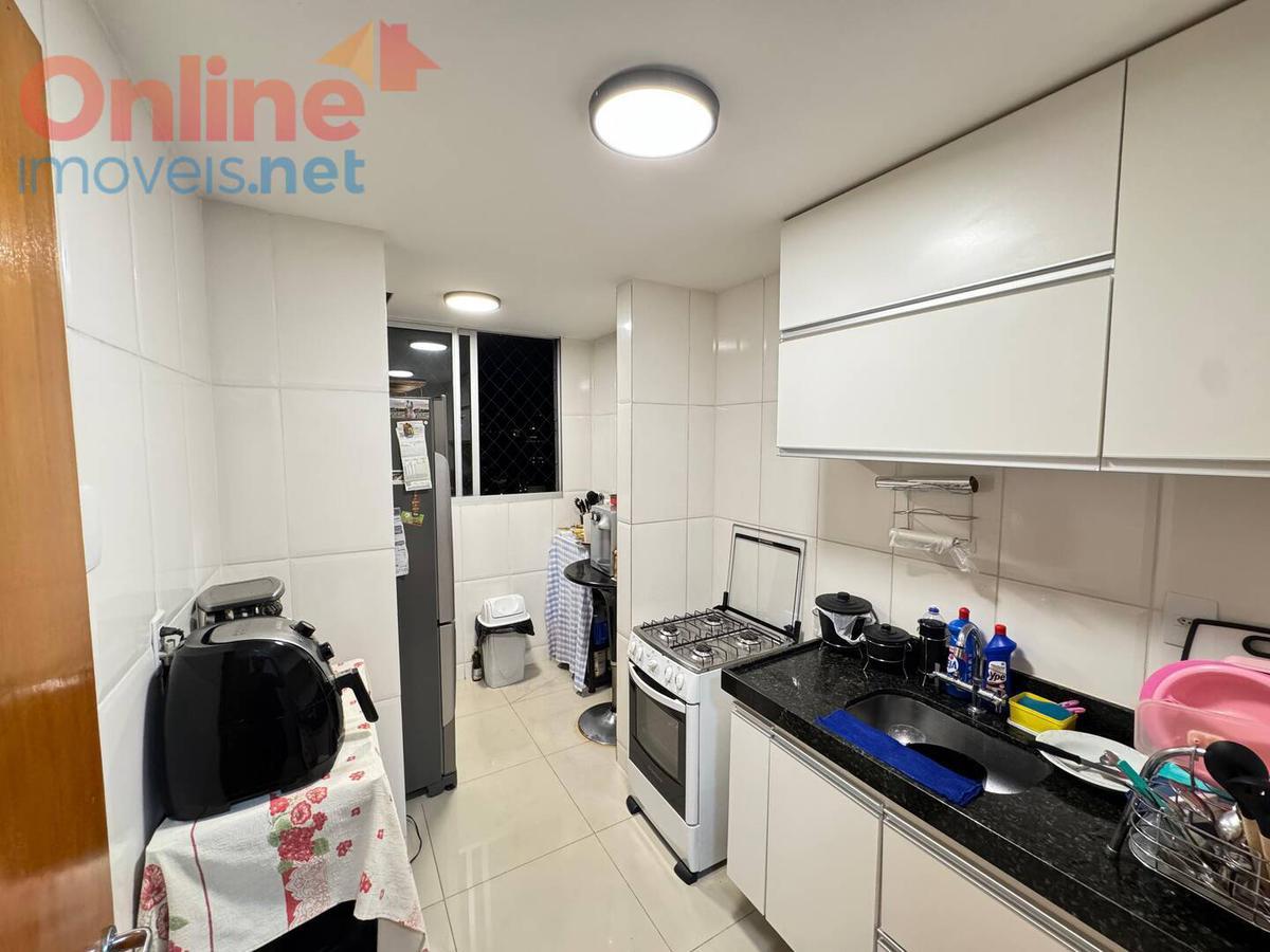 Apartamento, Castelo, 3 Quartos, 0 Vaga, 1 Suíte