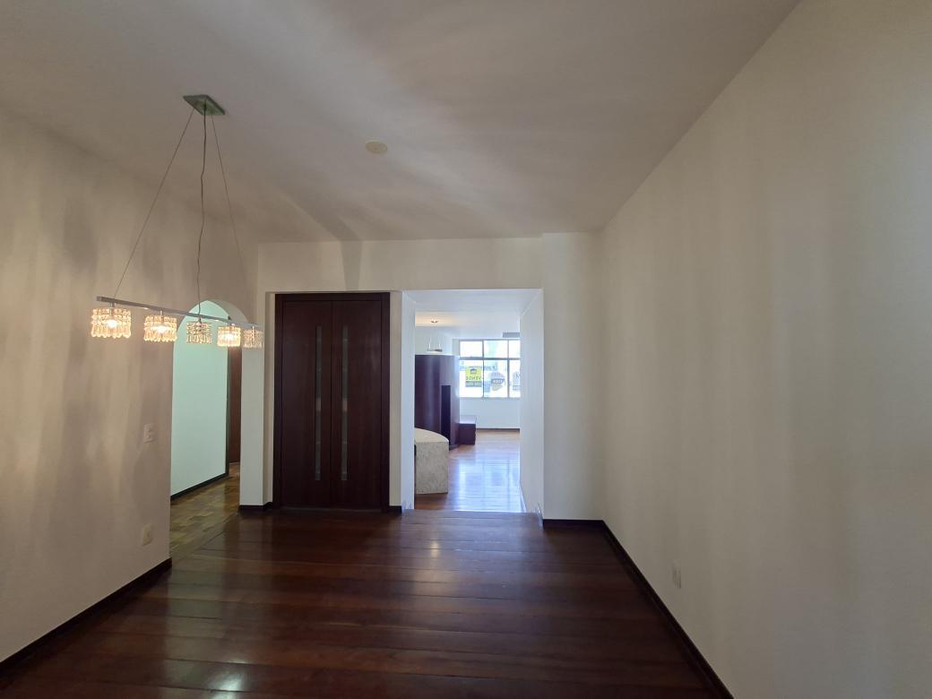 Apartamento, Funcionários, 4 Quartos, 2 Vagas, 1 Suíte