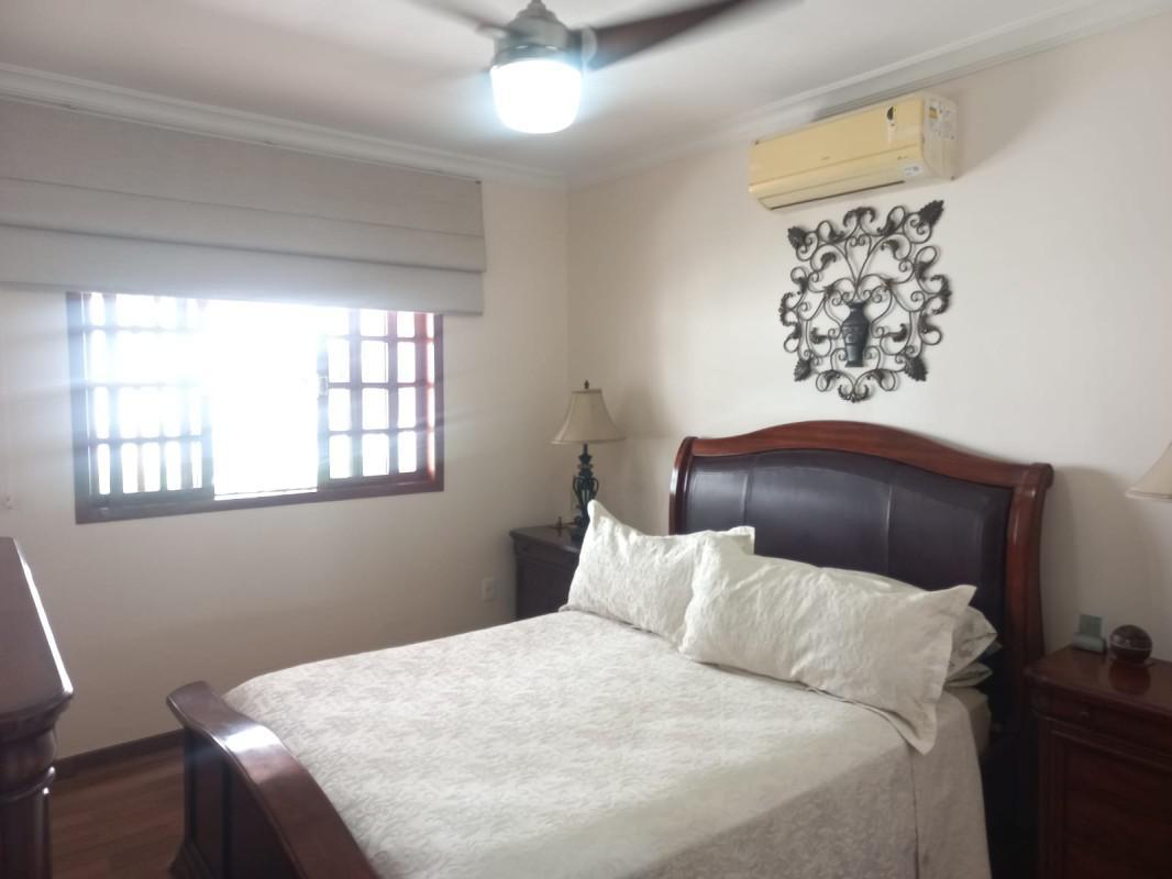 Casa, Vila Clóris, 3 Quartos, 3 Vagas, 1 Suíte