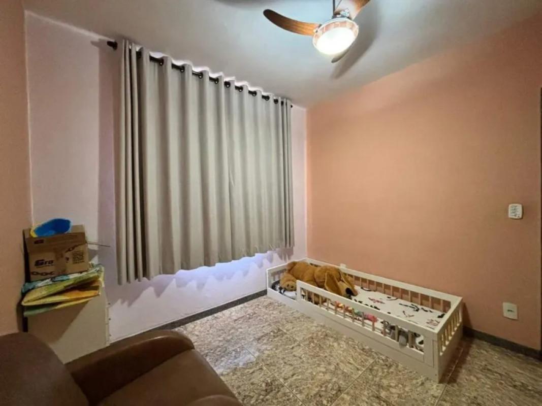 Casa, Castelo, 4 Quartos, 4 Vagas, 1 Suíte