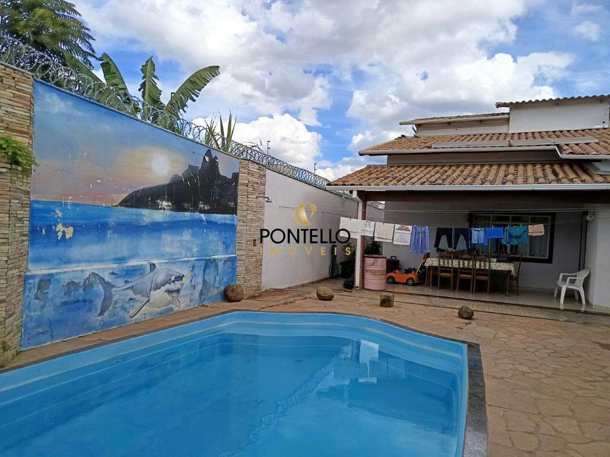 Casa, Recanto da Serra, 6 Quartos, 2 Vagas, 1 Suíte