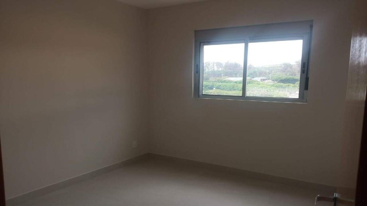 Apartamento, Barreiro, 3 Quartos, 2 Vagas, 1 Suíte