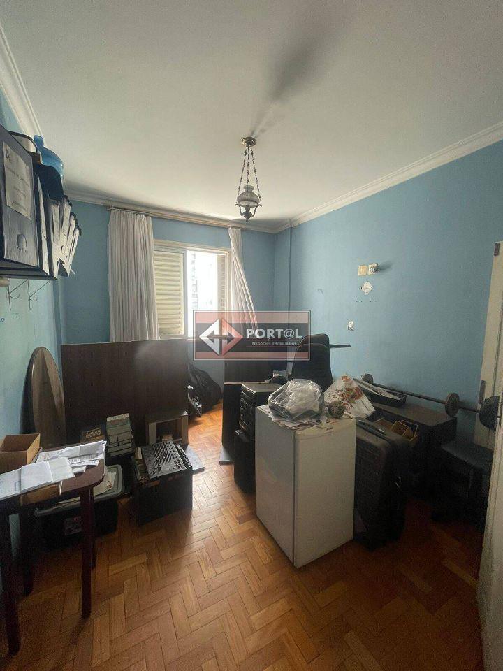 Apartamento, Centro, 4 Quartos, 0 Vaga, 1 Suíte
