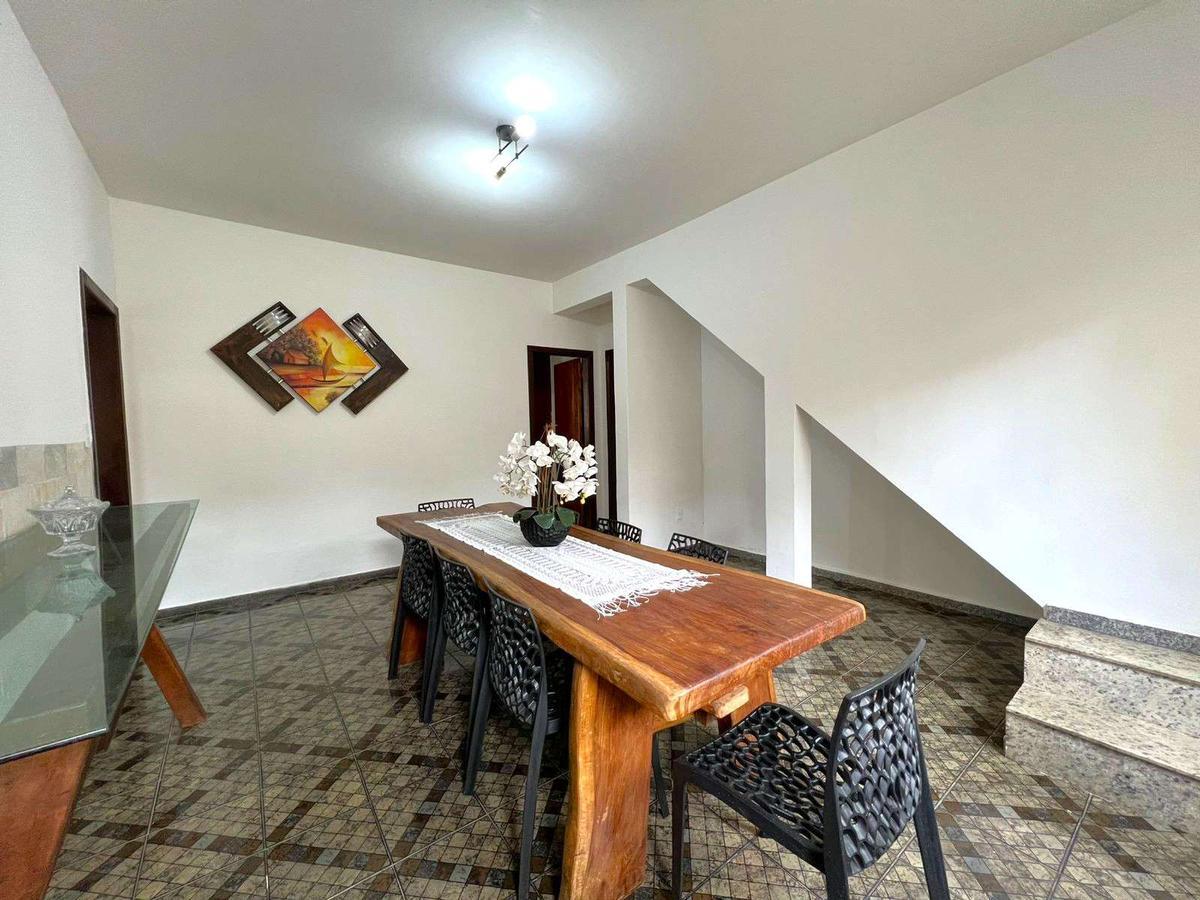 Casa, Planalto, 6 Quartos, 6 Vagas, 2 Suítes