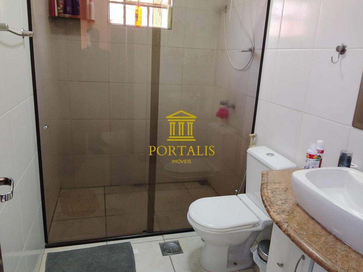 Casa, Esplanada, 4 Quartos, 1 Vaga, 1 Suíte