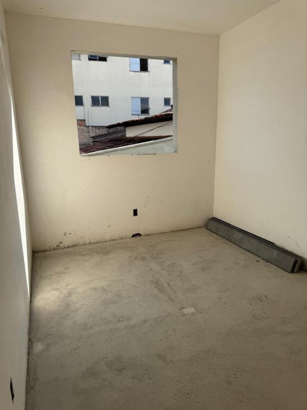 Casa, Fernão Dias, 3 Quartos, 2 Vagas, 1 Suíte