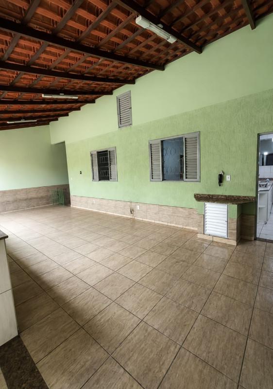 Casa, Tirol (barreiro), 4 Quartos, 4 Vagas, 1 Suíte