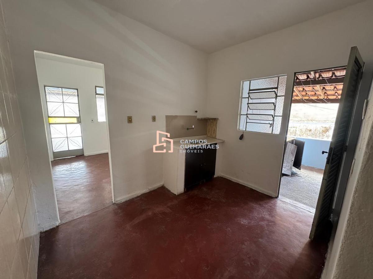 Casa, Tirol, 2 Quartos, 4 Vagas, 1 Suíte