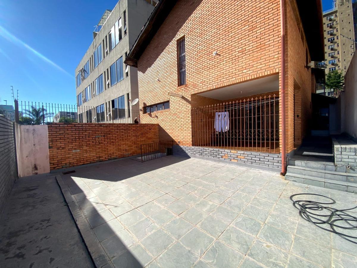 Casa, São José, 6 Quartos, 4 Vagas, 2 Suítes