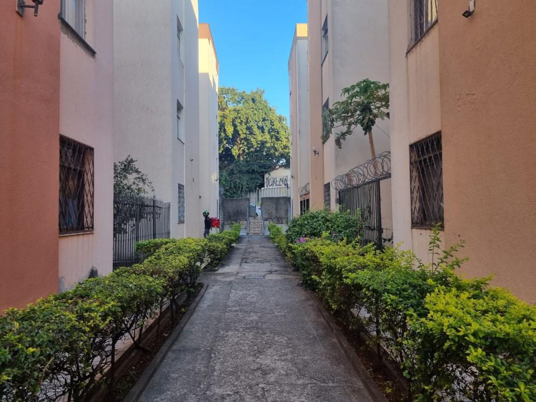 Apartamento, Jardim Riacho das Pedras, 2 Quartos, 0 Vaga