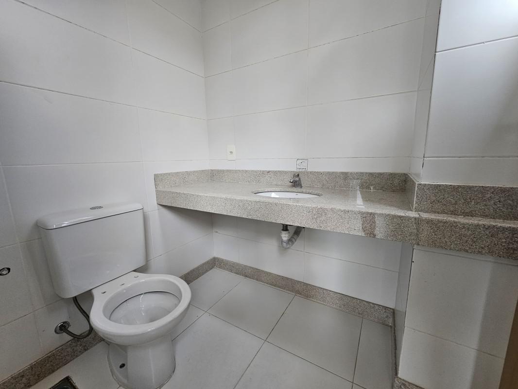 Sala, Estoril, 1 Quarto, 0 Vaga