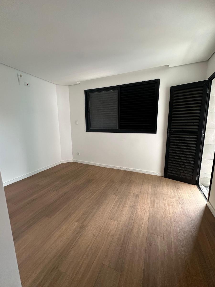 Fazenda, Itapoã, 4 Quartos, 2 Vagas, 2 Suítes