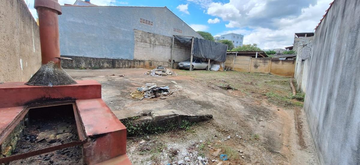 Lote, Centro, 0 Quarto, 0 Vaga