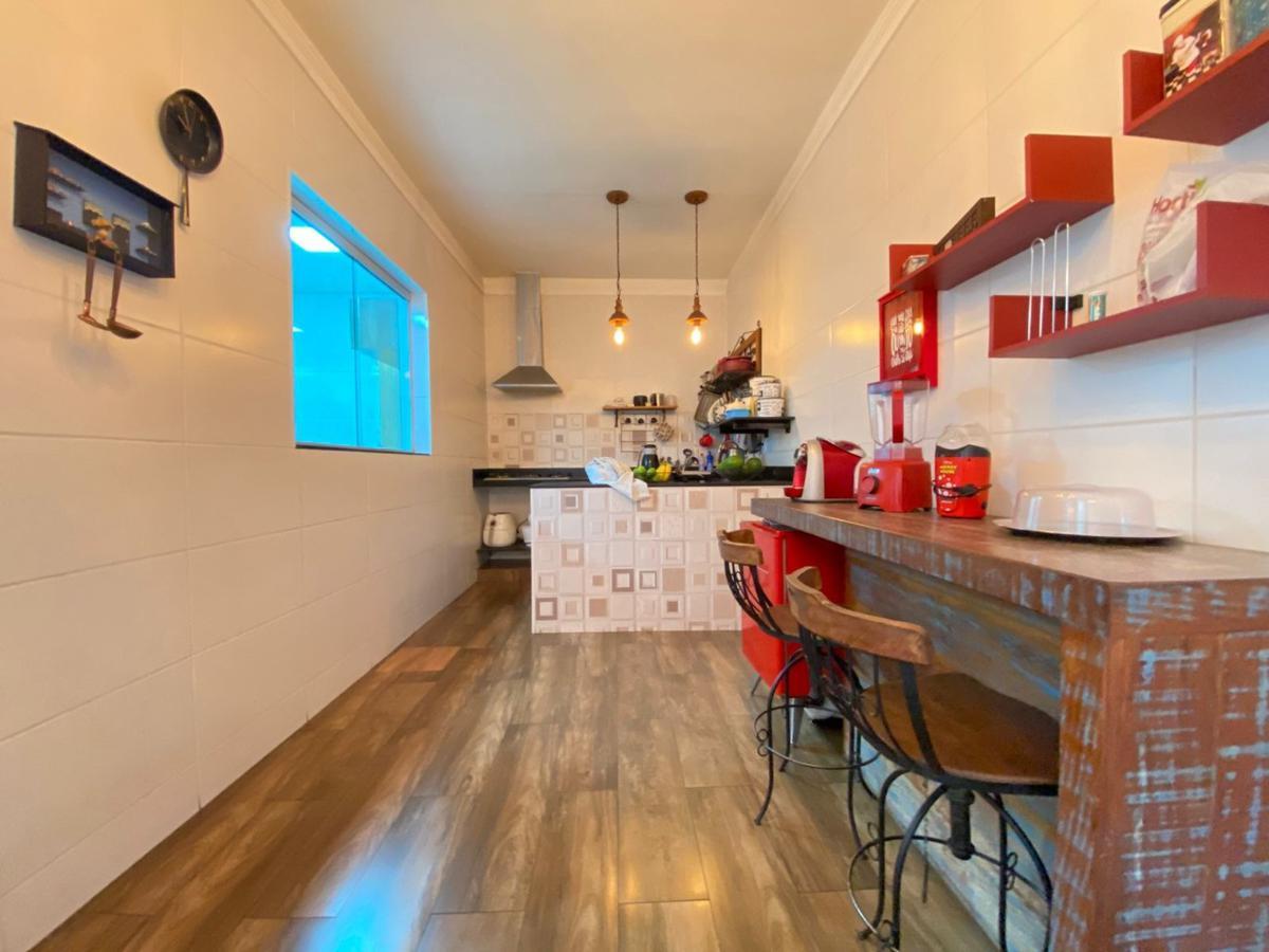 Casa, Cabral, 4 Quartos, 3 Vagas, 1 Suíte