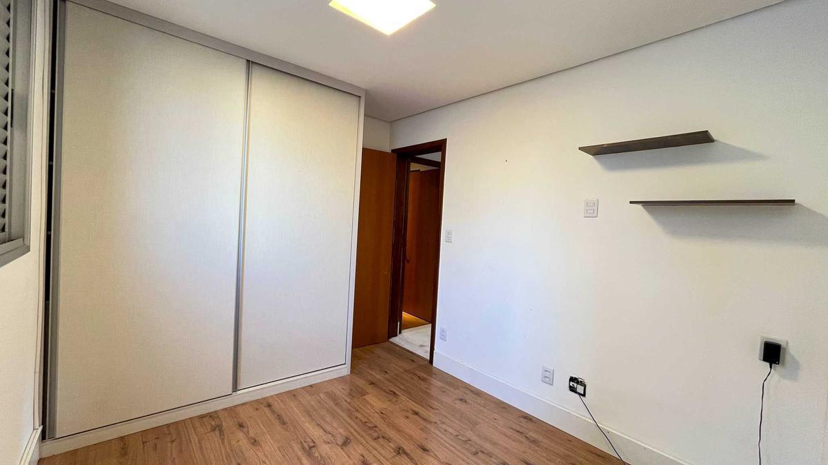 Apartamento, Luxemburgo, 3 Quartos, 1 Vaga, 1 Suíte