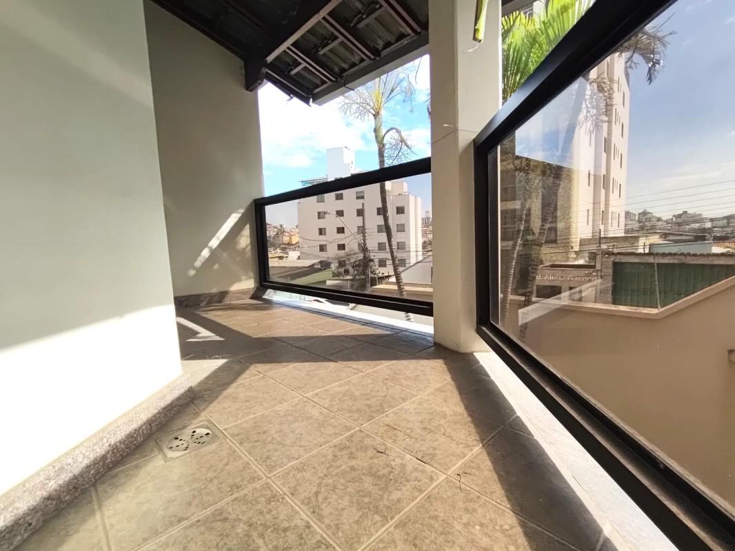 Casa, Inconfidentes, 5 Quartos, 8 Vagas, 2 Suítes