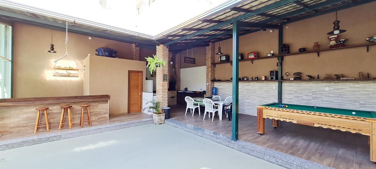 Prédio, Ana Lúcia, 3 Quartos, 2 Vagas, 1 Suíte