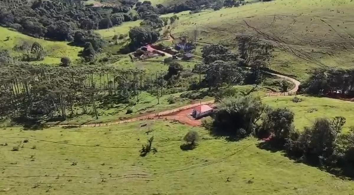 Fazenda, Zona Rural, 4 Quartos, 0 Vaga