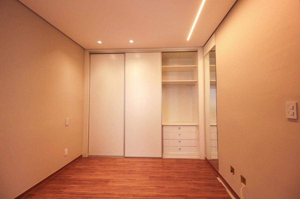 Apartamento, Sagrada Família, 3 Quartos, 2 Vagas, 1 Suíte