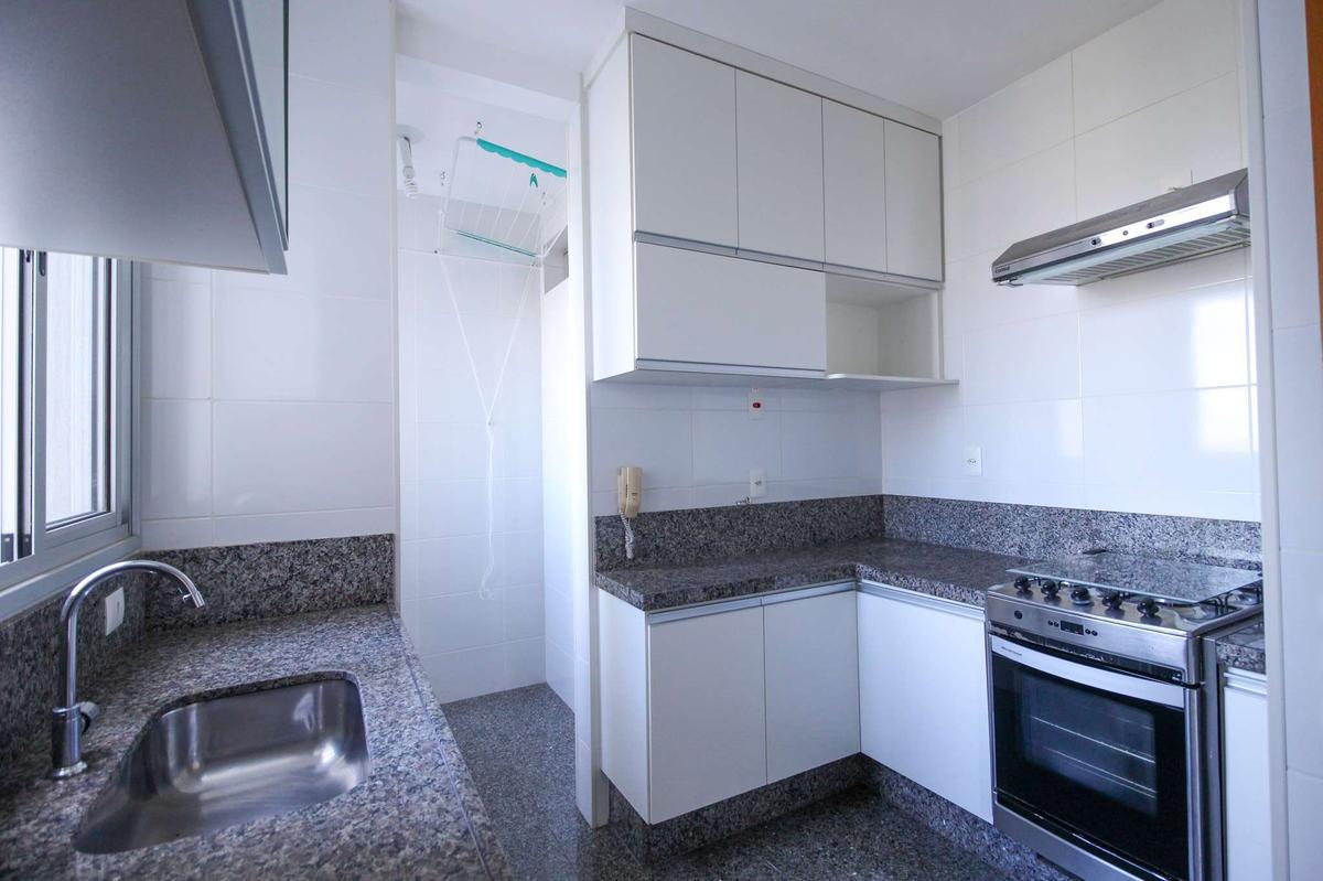 Apartamento, Serra, 2 Quartos, 2 Vagas, 1 Suíte